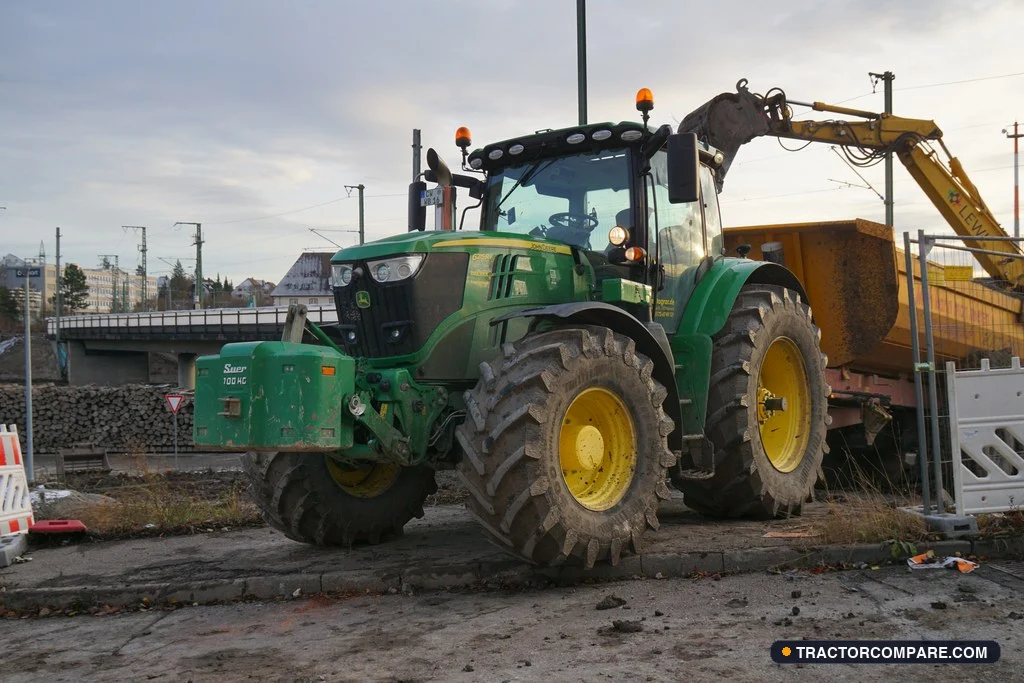 Deere 6215R (2015–2021)