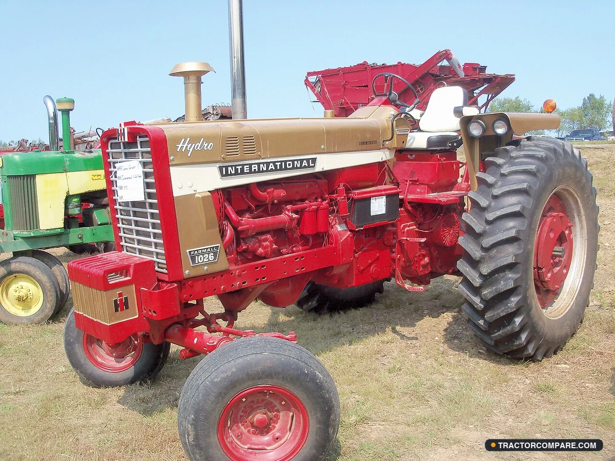 Farmall 1026