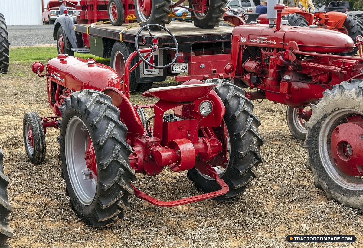 Farmall Cub (1955–1957)