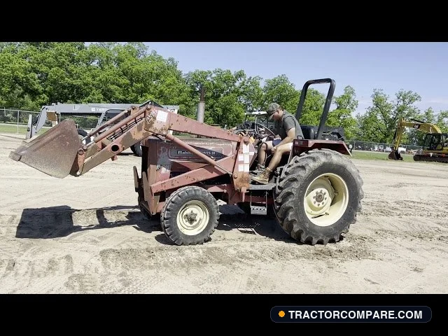 Mahindra 5005