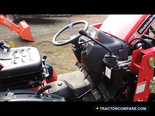 Mahindra Max 22