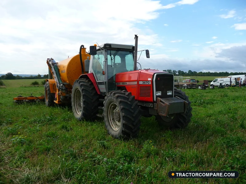 Massey Ferguson 3670