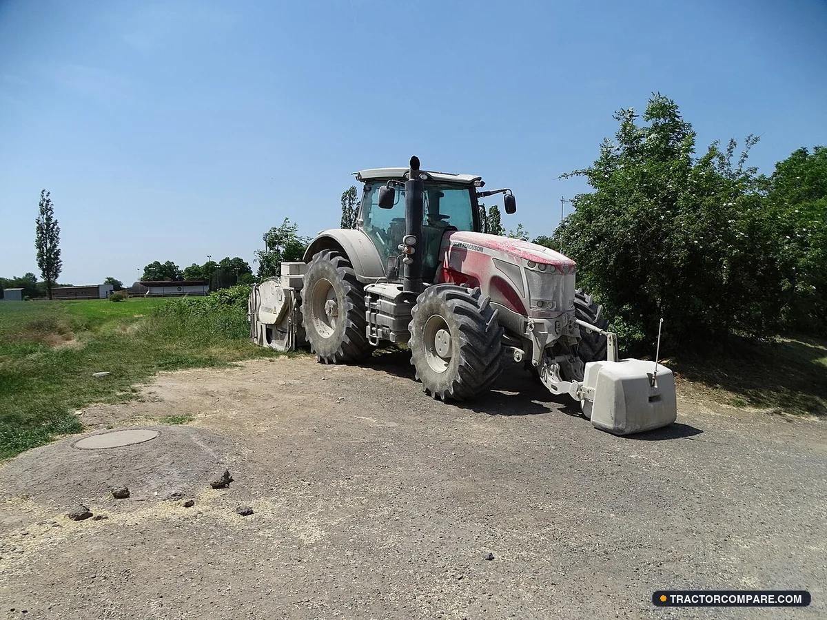 Massey Ferguson 8670