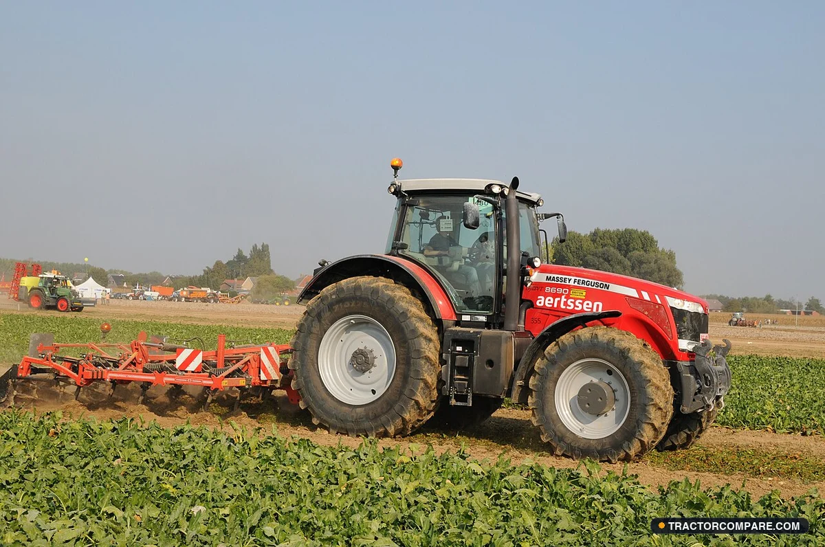 Massey Ferguson 8690