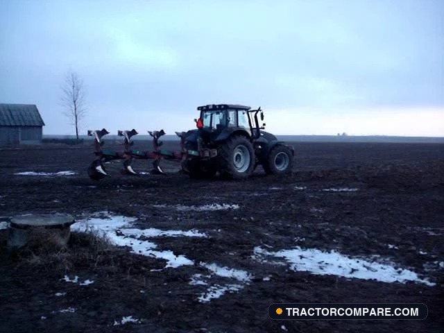 Valtra T151e